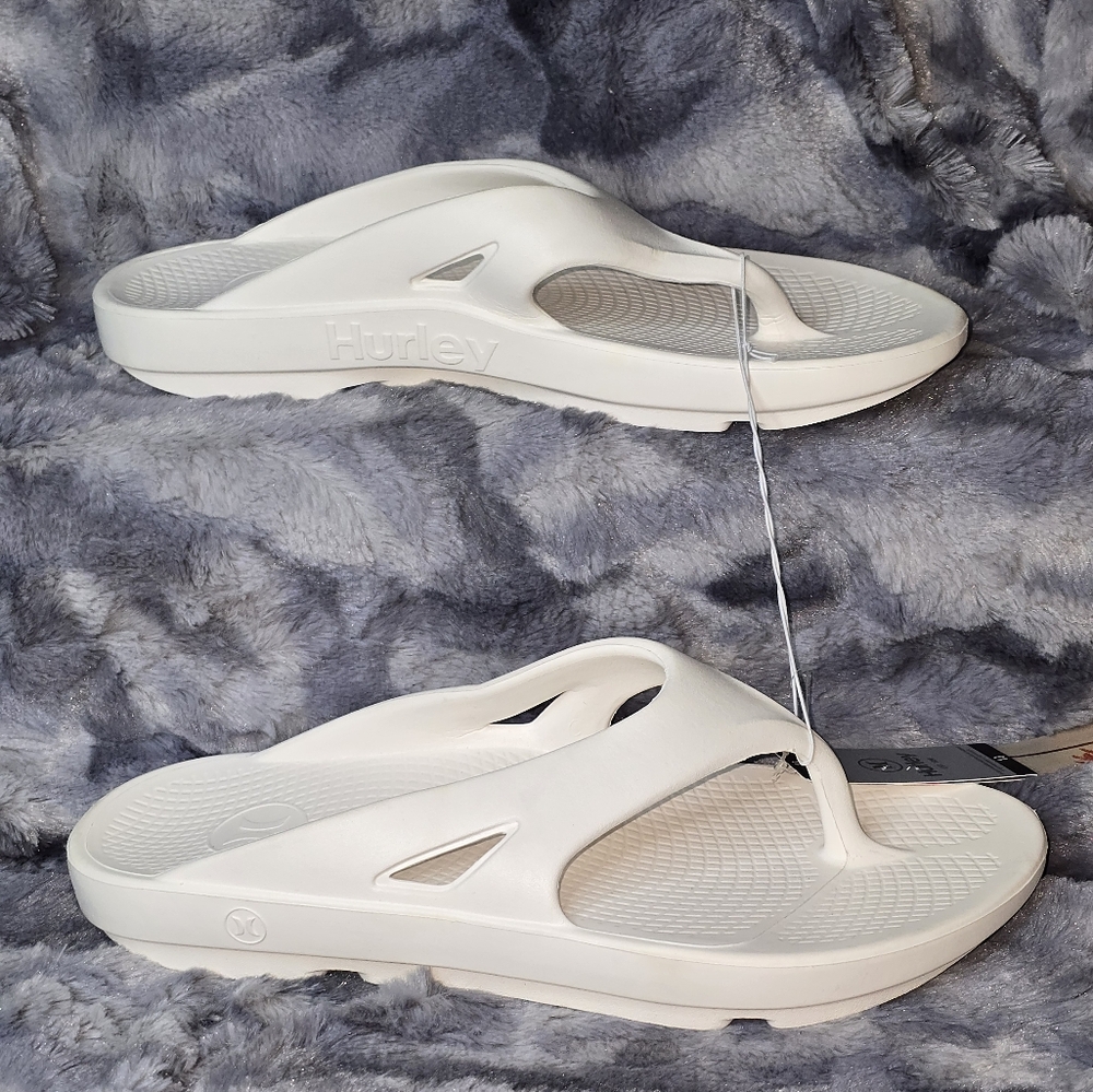 NWT Hurley Men's Injection Flip-Flop Size 13 Cream‎ Color